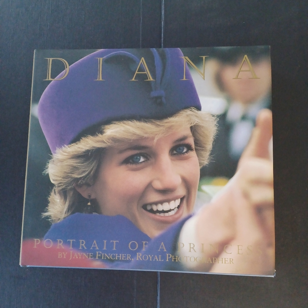 DIANA PORTRAIT OF A PRINCESS Hardcover Book By Jayne Fincher signed coffee table